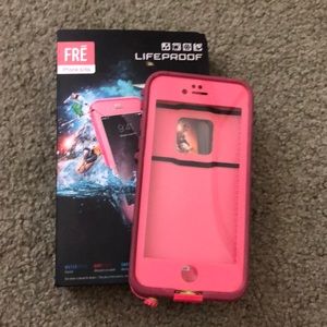 iPhone 6s life proof phone case